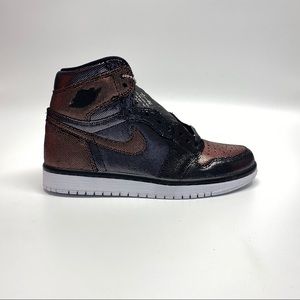 WMNS Air Jordan 1 Retro High OG Fearless